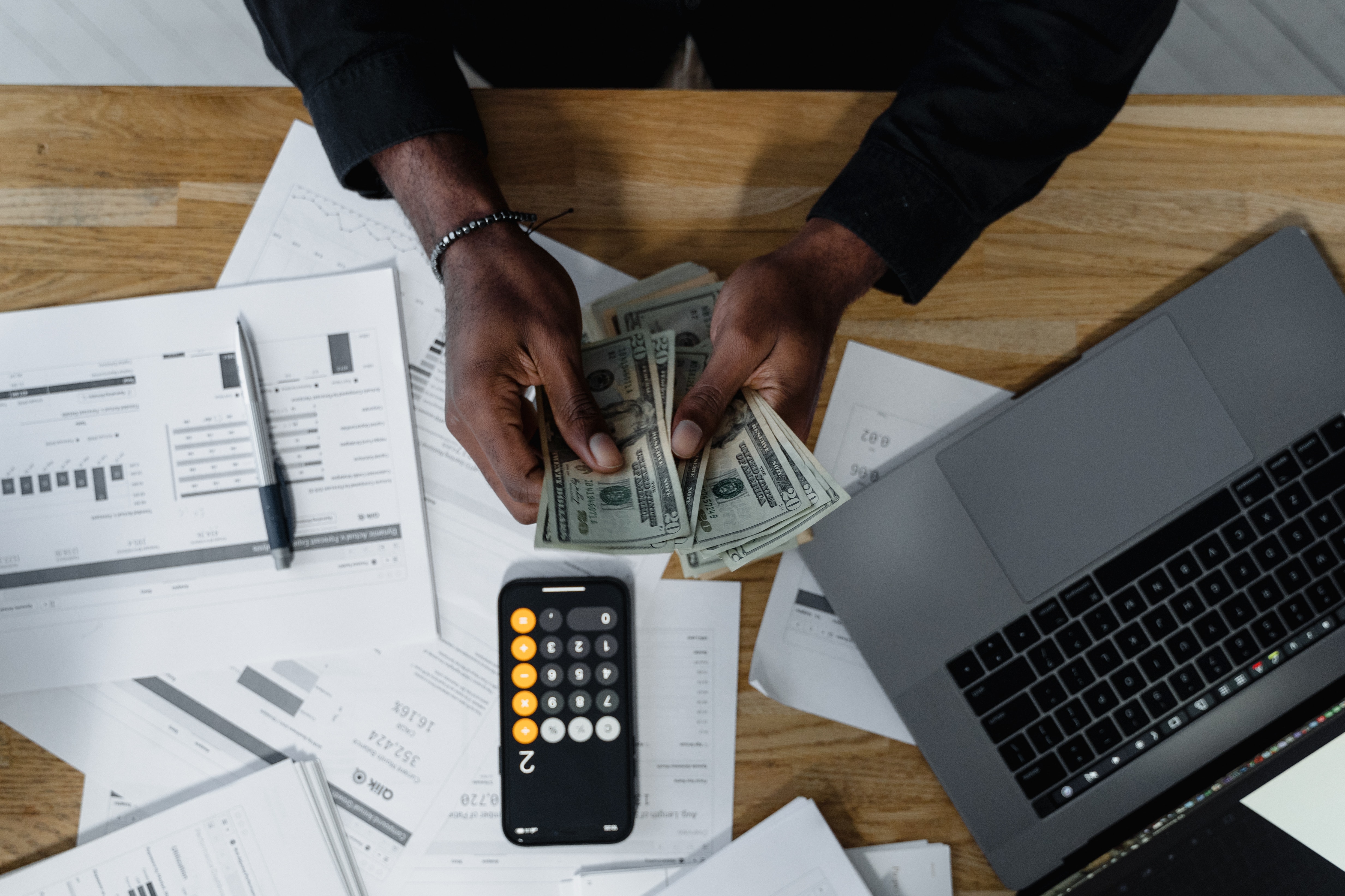 How to Build a made Dropshipping Business